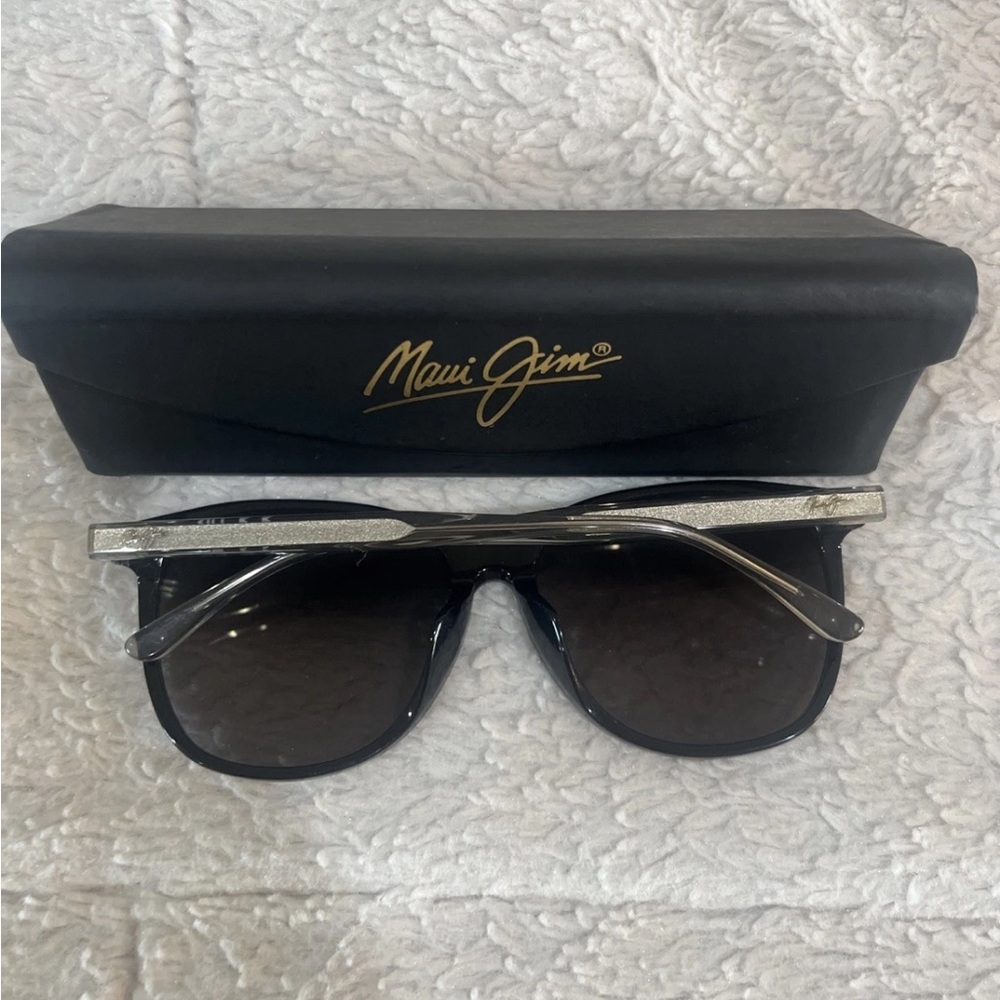 MAUI JIM New Sunglasses ISOLA Black Grey Polarized MJ821-02L 58 17 145 - Picture 2 of 9